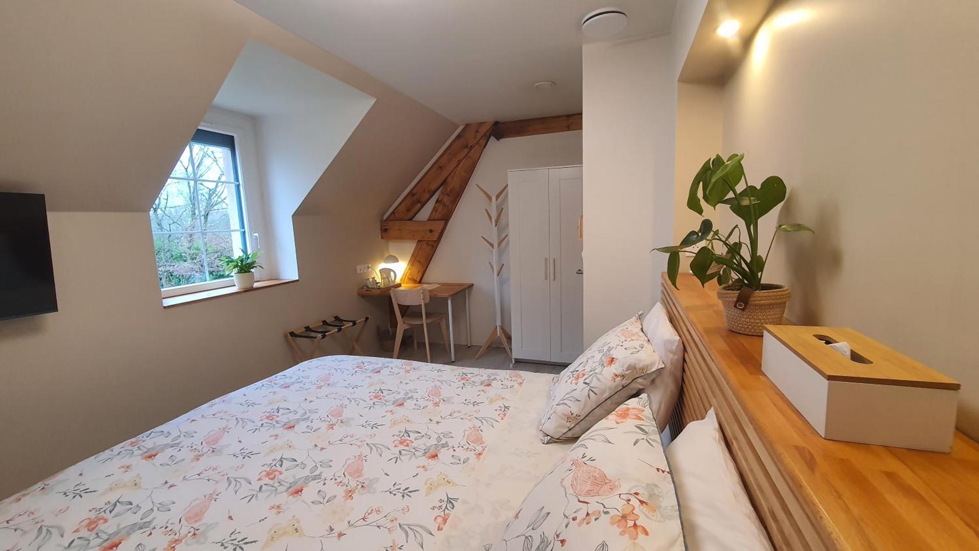 Bed and Breakfast Au Fil De L'Eau La Chapelle-Saint-Aubin Экстерьер фото
